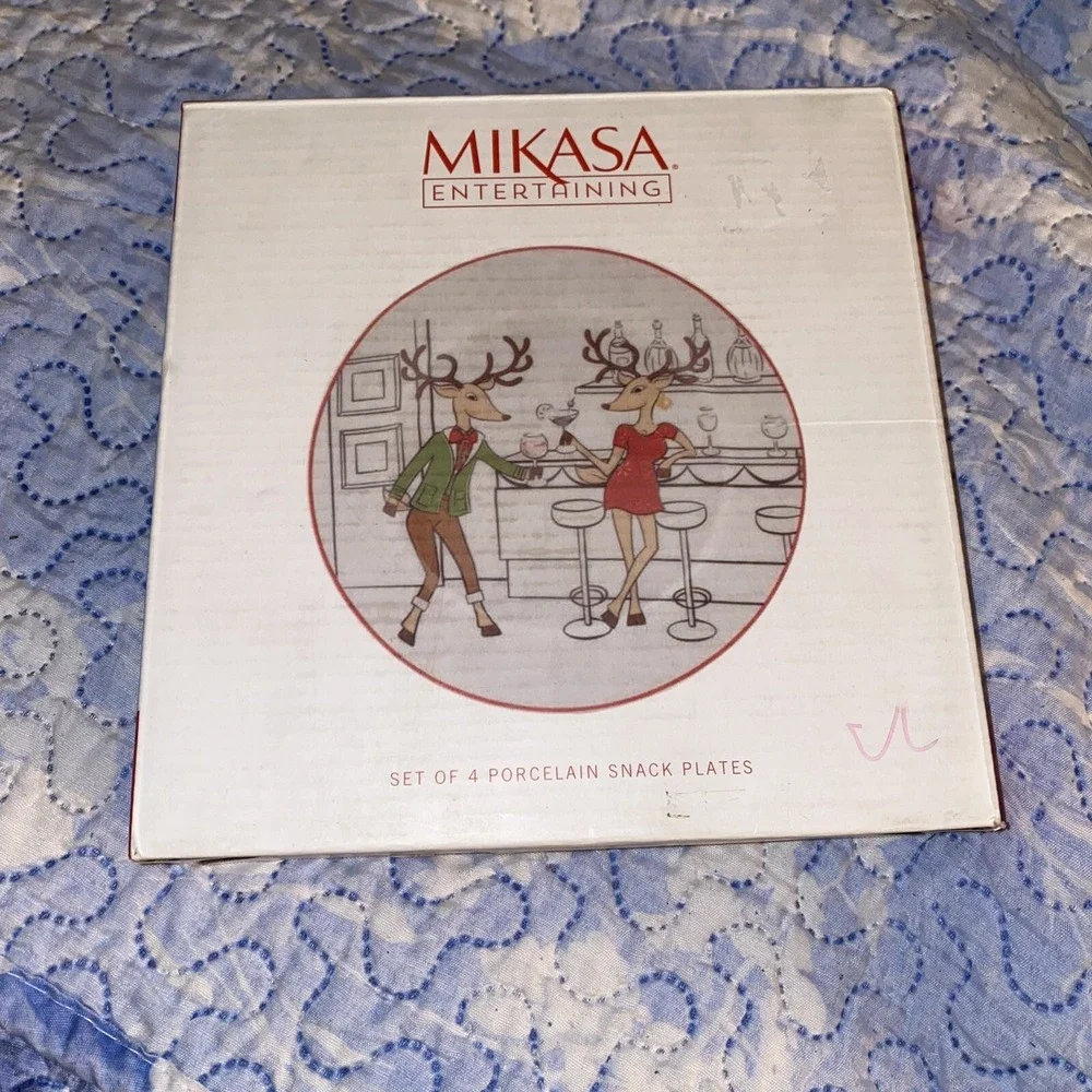 Retired 2019 Mikasa REINDEER Porcelain 7.5